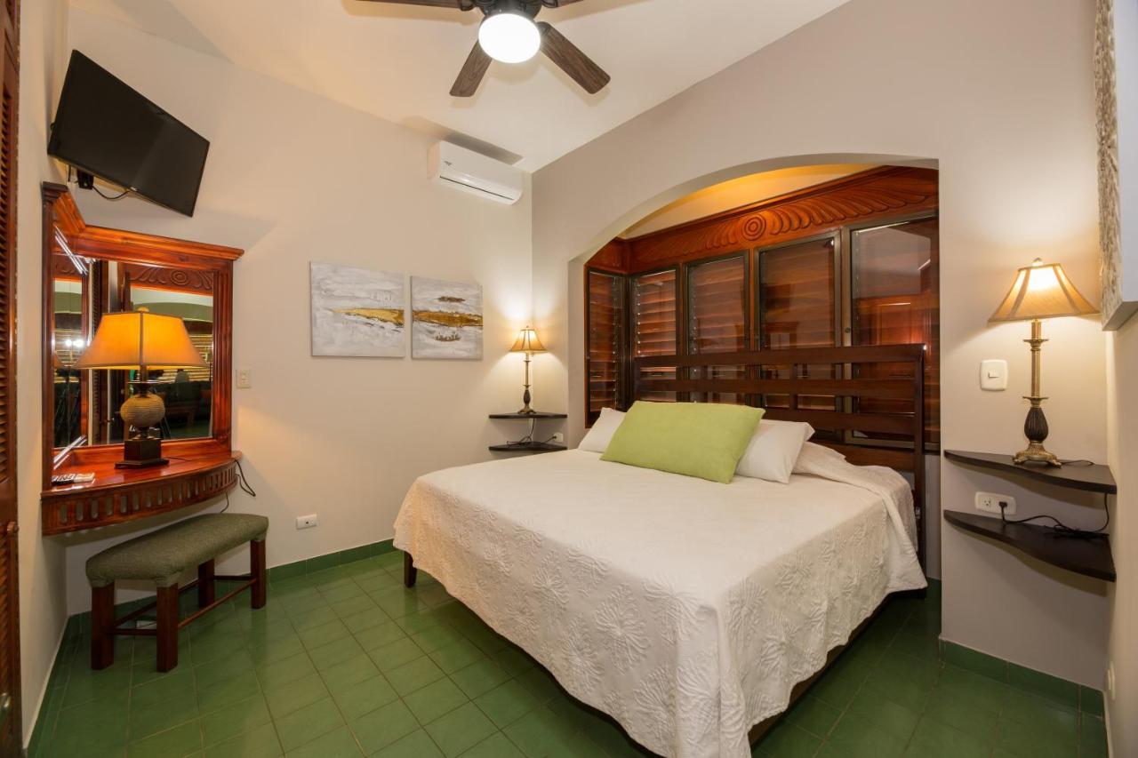 Club Del Mar Oceanfront Hotel ฆาโก ภายนอก รูปภาพ